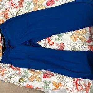Womens sketchers size small scrub pants
